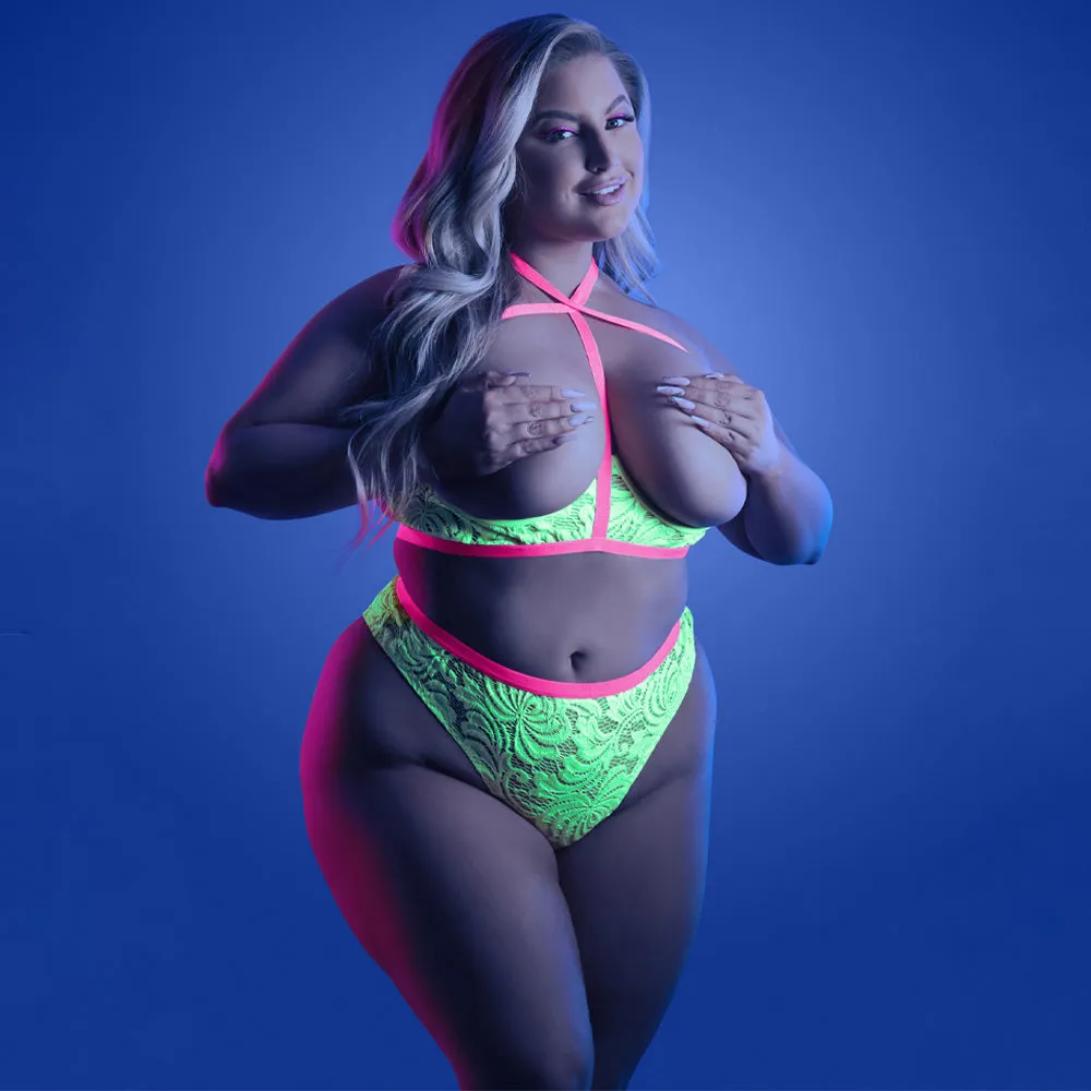 Fantasy Lingerie Glow Persuasive Open Cup Lace Bra & Panty - Curvy