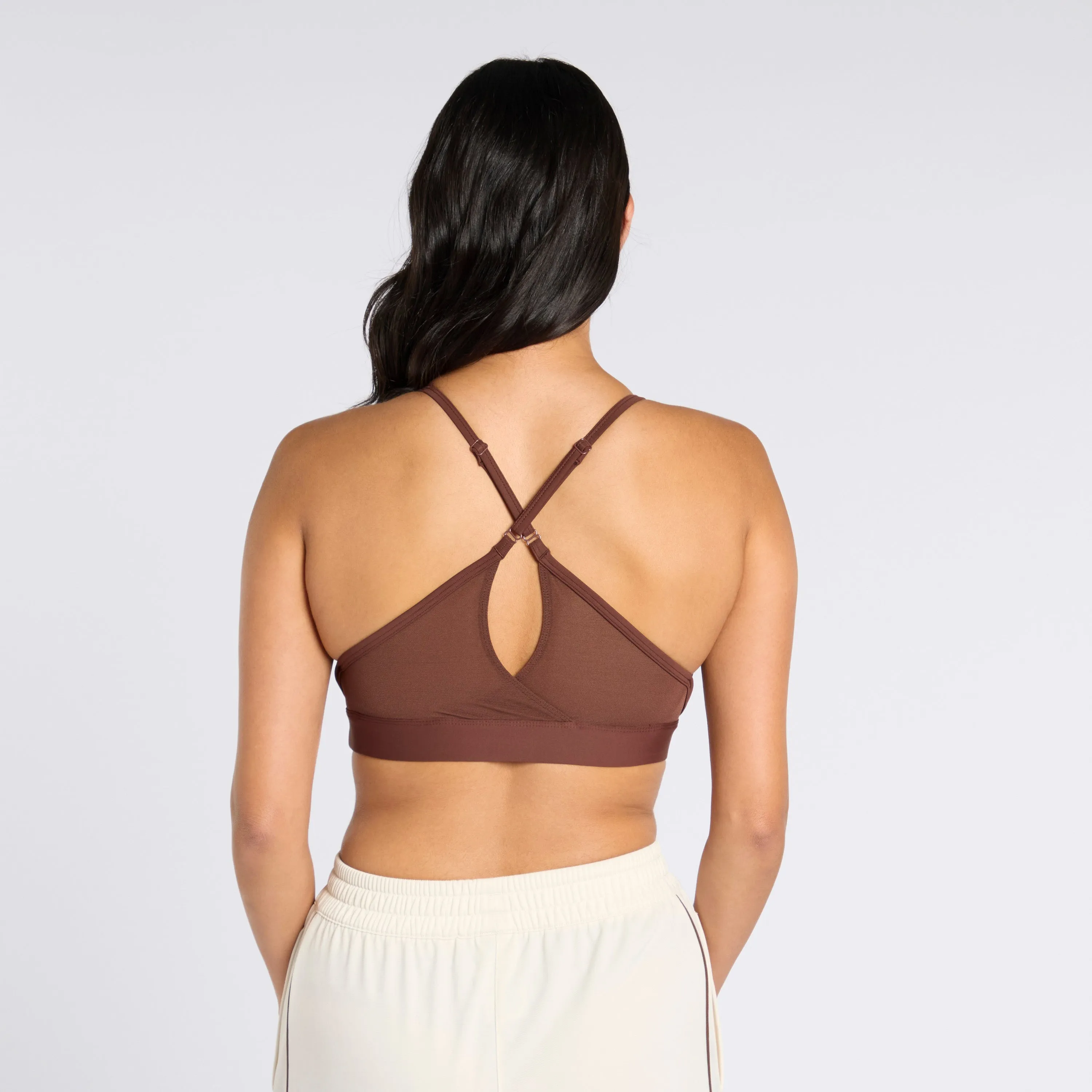 Lux Strappy Sports Bra Unearthed Brown