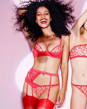 PLAYBOY Kiss Me Plunge Bra