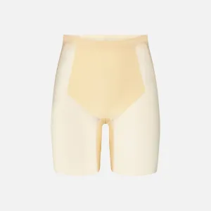 Pureshape Mid-Waist Shaping Short