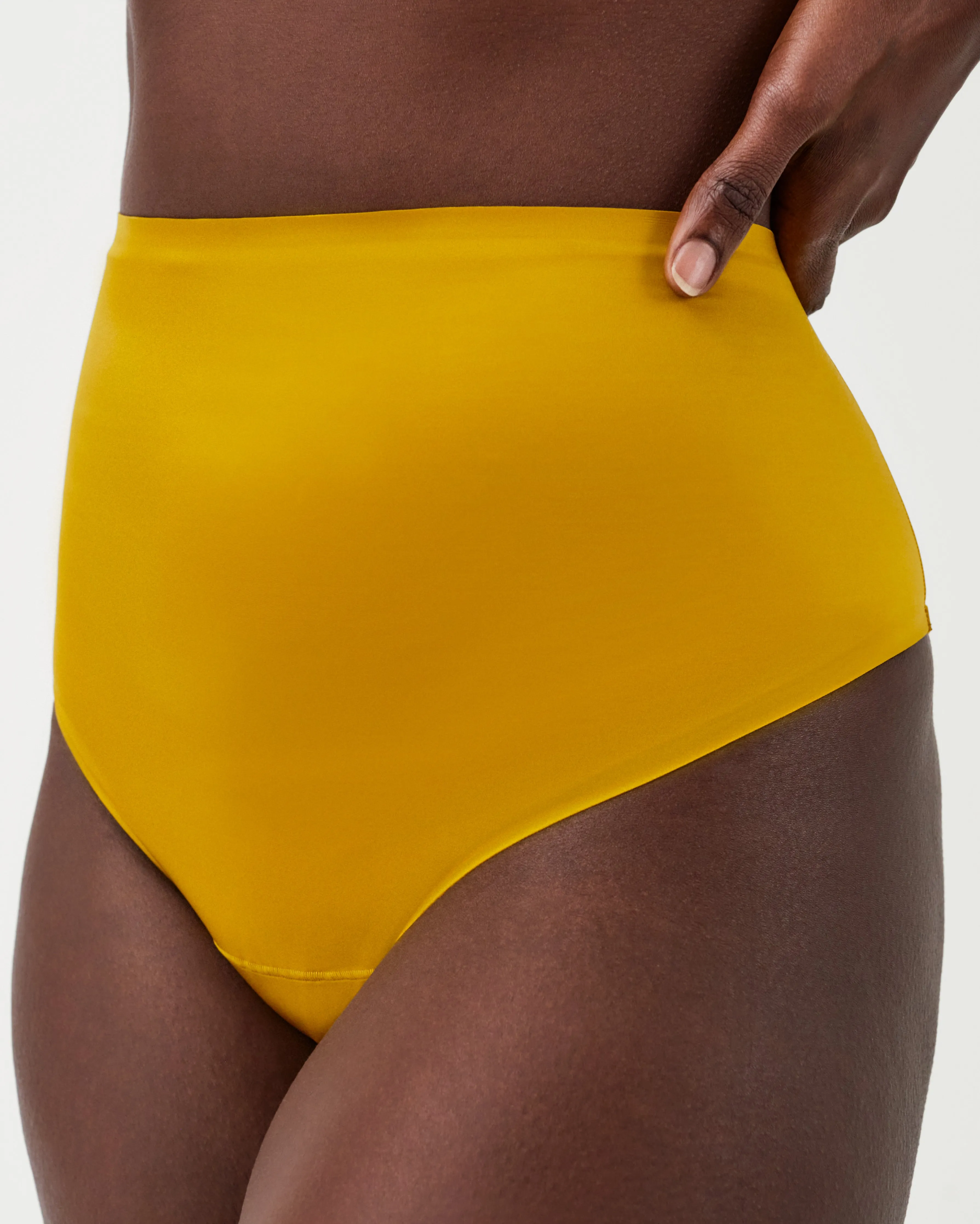 SPANXsmooth™ Satin Thong