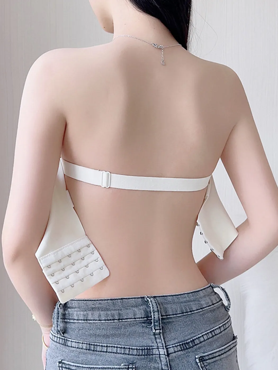 Women's Strapless Bandeau Convertible Minimizer Bra with Detachable Straps